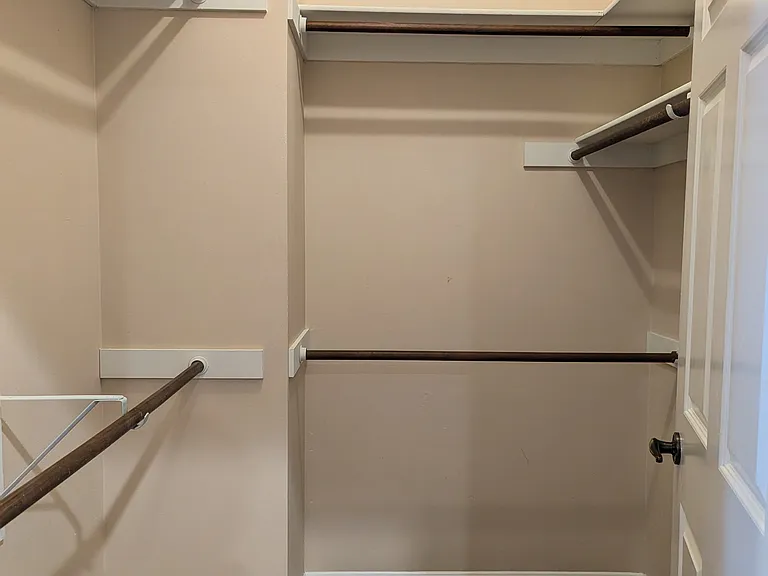 Walk-in closet