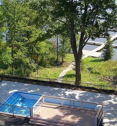 3rd image of 11165 Lake Shore Dr