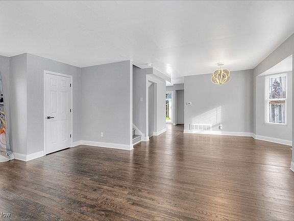5th image of 1239 E 168th St