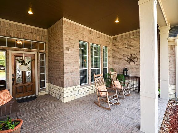 3rd image of 13914 Wessex Park Dr