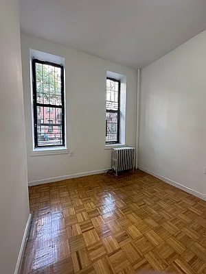 Rented by Peter R. Hungerford, LREB | media 36