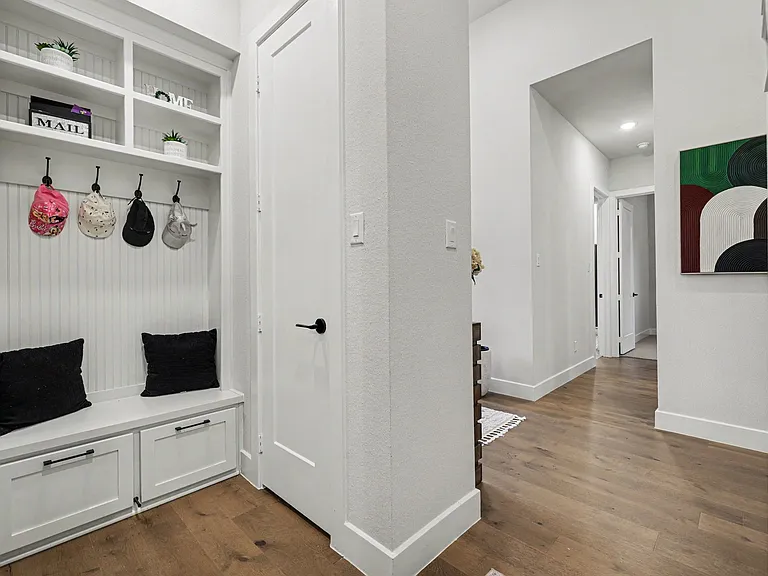 3332 Zenyatta Ct — Photo 10