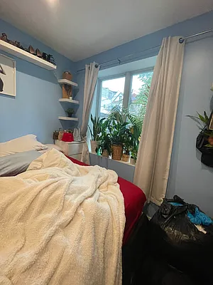 Rented by Delmark Realty LLC | media 21