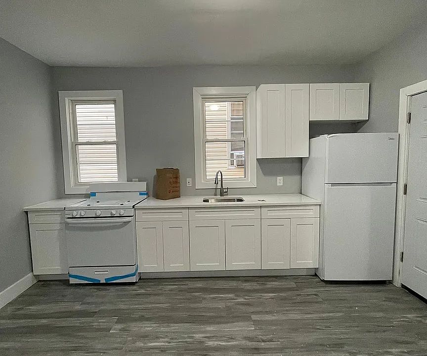 1st image of 168 Fulton Ave #6C