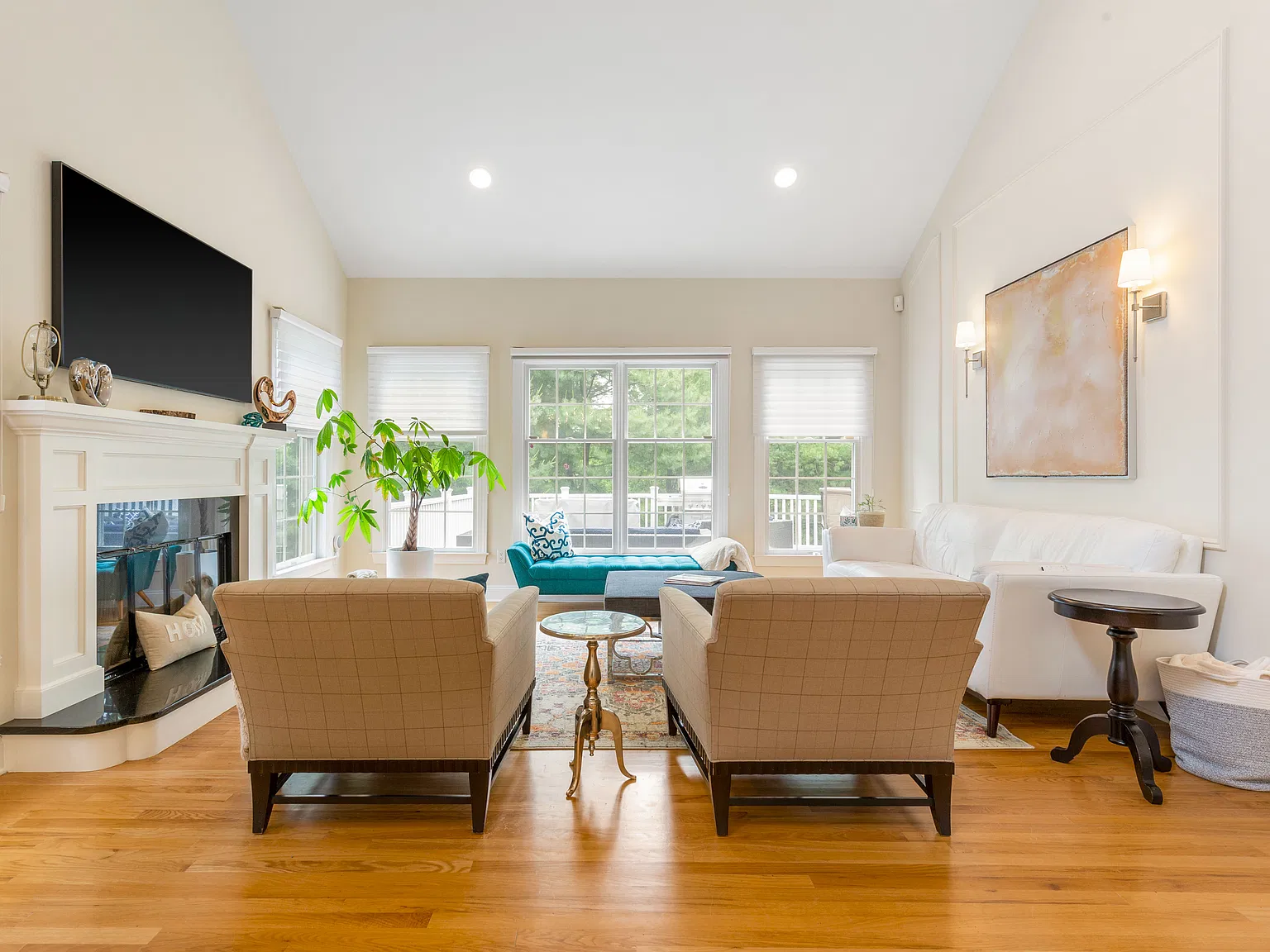 3 bed, 3029 sqft, $10,000 — Photo 3