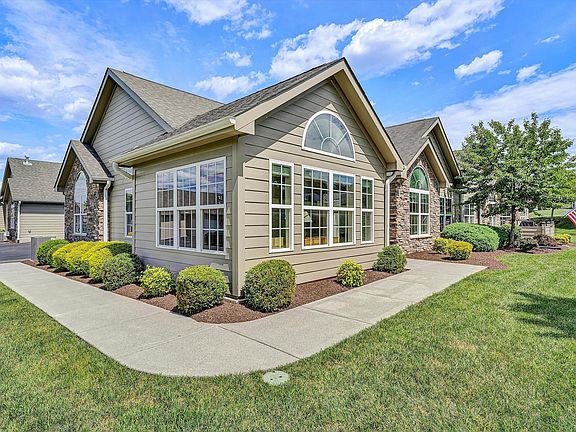 2nd image of 5432 Orchard Villas Cir