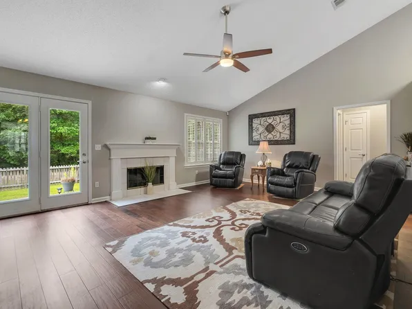 2801 Green Forest Ln, Tallahassee, FL 32312