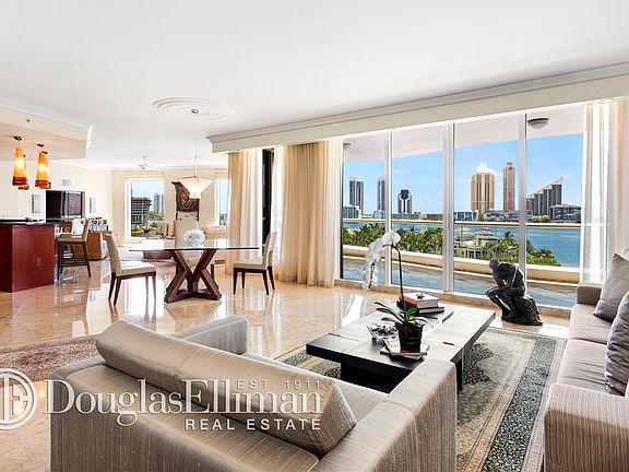 5th image of 6000 Island Blvd APT 706