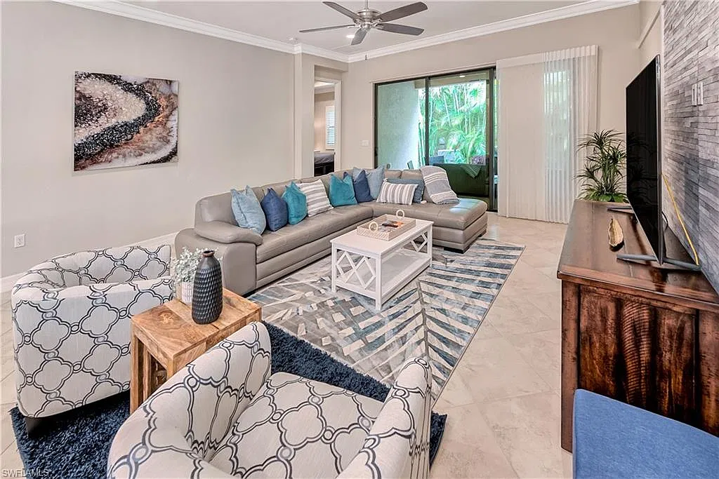 2 bed, 2.0 bath, 1859 sqft, $5,500 — Photo 3