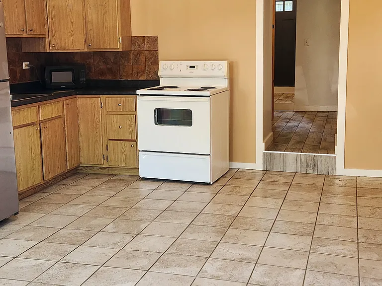 9 Eastern Ave #1 — Photo 11