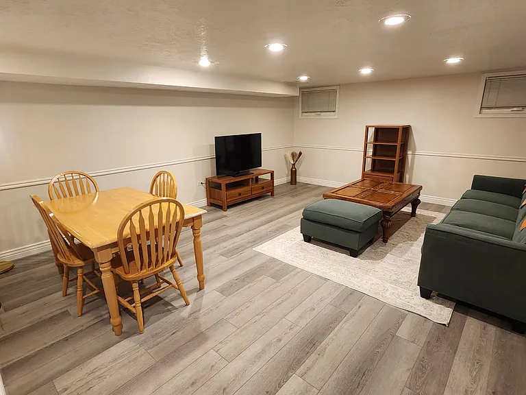 1384 36th St #BASEMENT — Photo 9