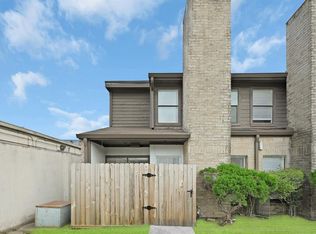 6633 W Airport Blvd APT 514, Houston, TX 77035