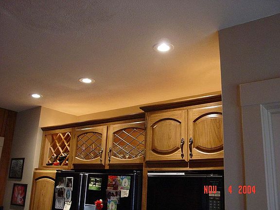 N. wall, indirect lighting