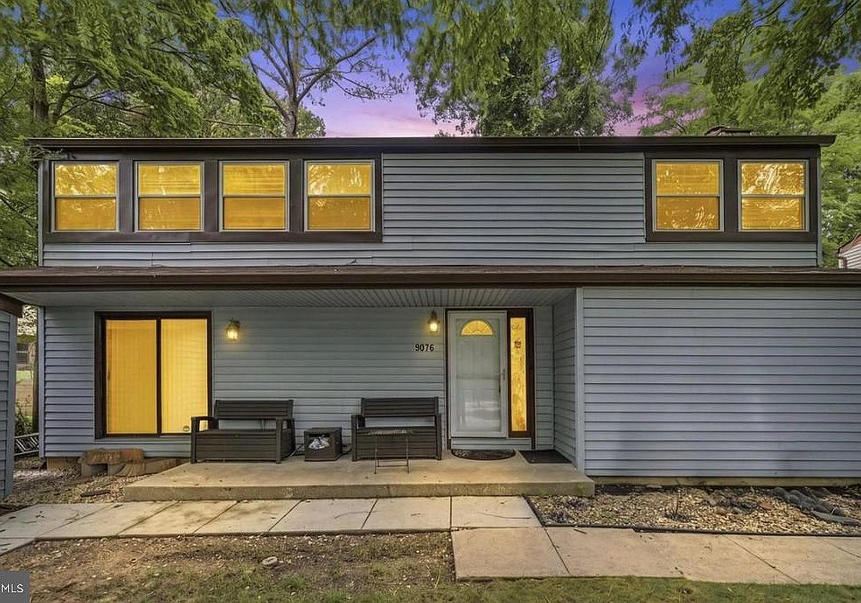 1st image of 9076 Gold Amber Garth
