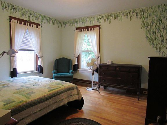 5th image of 6 Malloy Ave