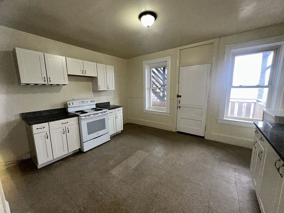 101105 Elm St 101105 Elm St Holyoke MA Zillow