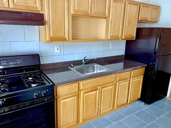 2nd image of 266 4th Ave APT 25A