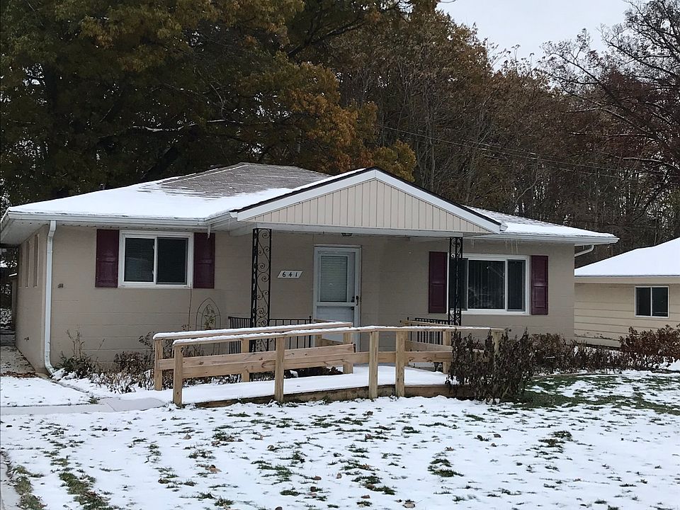 1st image of 641 Roseland Dr