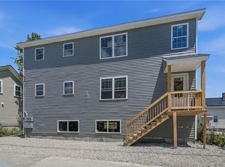 10 Hillard St, Providence, RI 02909