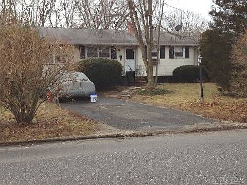 1st image of 73 Fawn Ln N