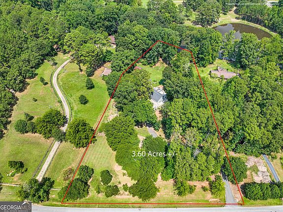 2nd image of 123 Swanson Rd