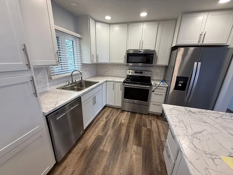 365 Bellvue Ave — Photo 6