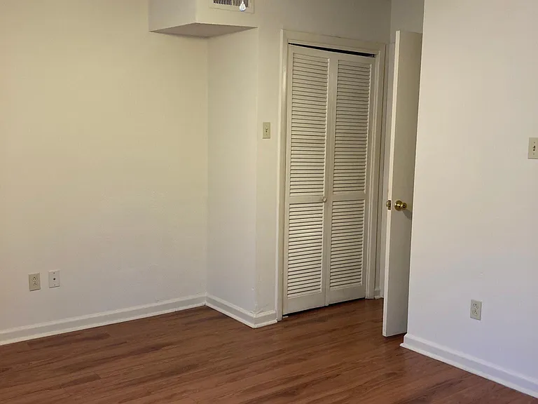 2134 Metairie Rd #106 — Photo 9