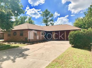 6305 N Allison Dr, Oklahoma City, OK 73112