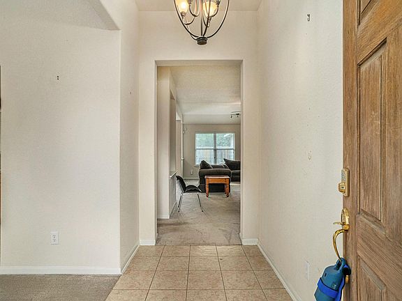4th image of 1311 Diamante Dr