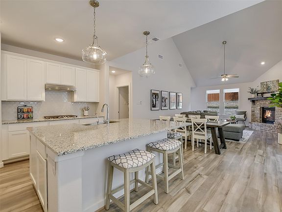 3rd image of 8107 Prairie Rye Dr
