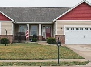 208 Eisenhower Blvd, Troy, IL 62294