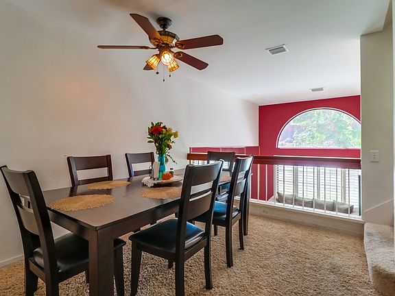 3rd image of 8894 Highwood Dr Unit B