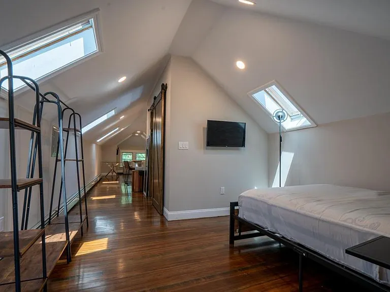 448 Pleasant Valley Pkwy #3 — Photo 9
