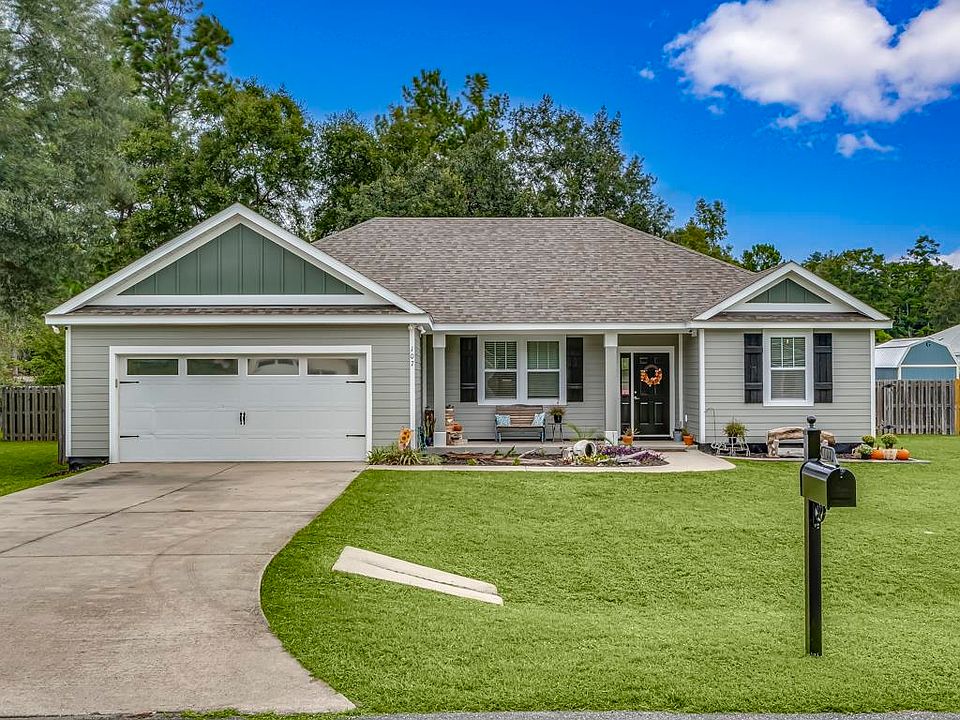 1st image of 107 Amy Ln