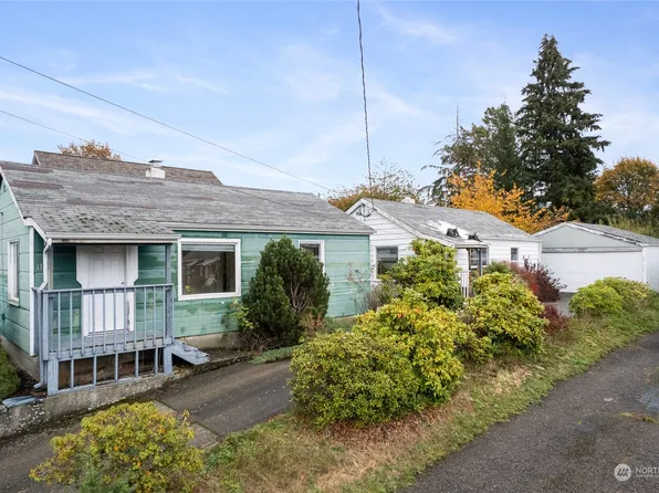 1136 Naval Avenue, Bremerton, WA 98312