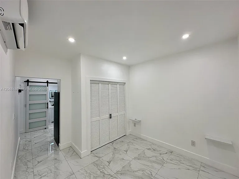 1309 NW 55th Ter #STUDIO — Photo 11