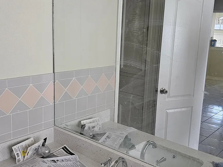 404 Saint Thomas Dr — Photo 4
