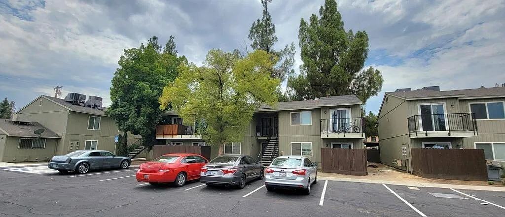 2 bed, 869 sqft, $1,250 — Photo 3