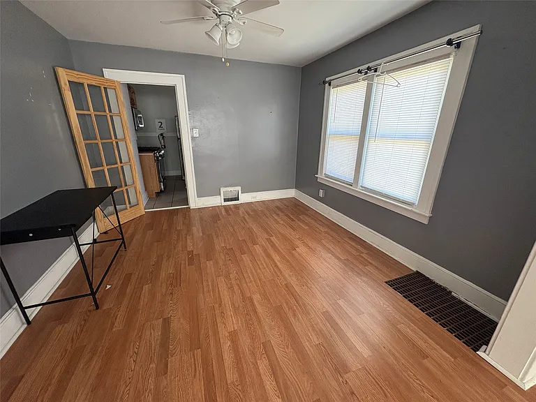 260 Ackley Ave — Photo 6