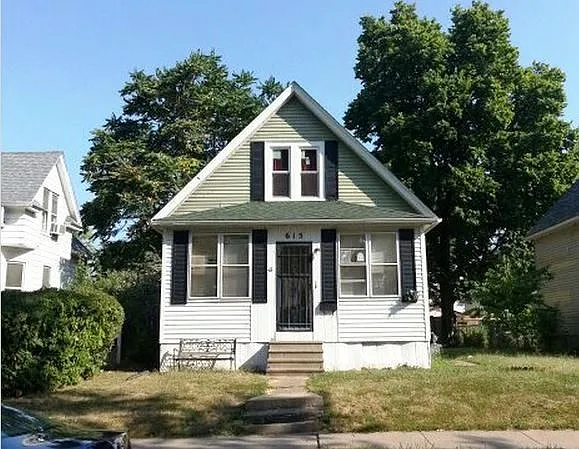 615 14th Ave photo 1