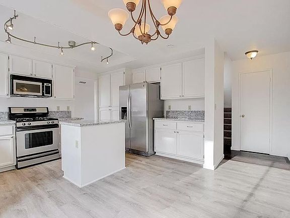 5th image of 3414 Milburn St