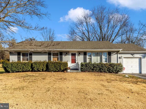 4317 Dover Dr, Frederick, MD 21703