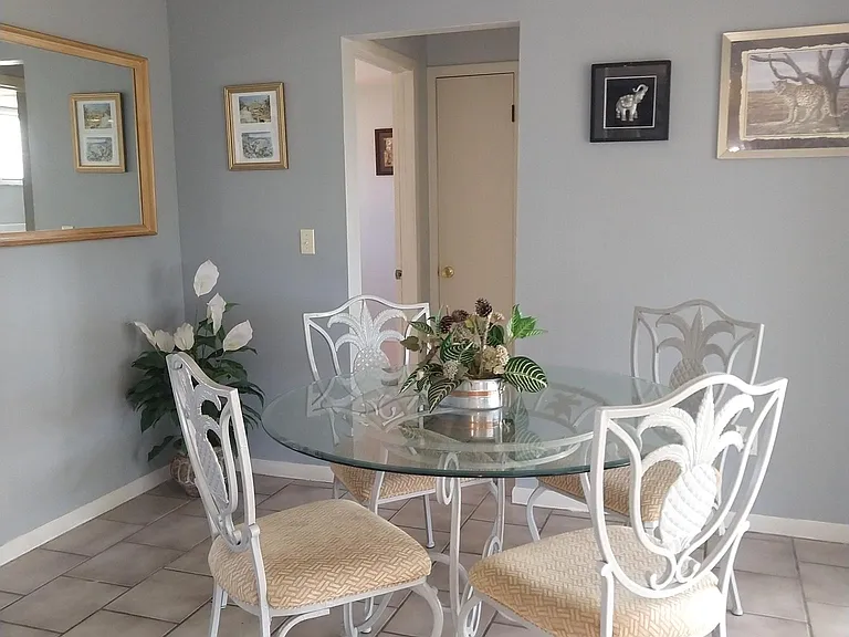 Hydrangea Dr — Photo 17