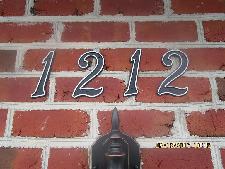 1212 Emilys Ct — Photo 2