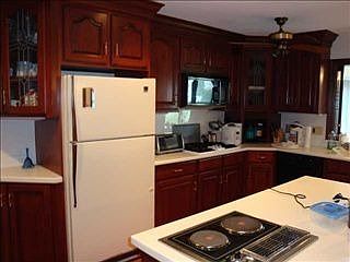 5th image of 385 Bryn Du Dr