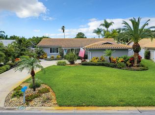 321 Julia Cir N, Saint Pete Beach, FL 33706
