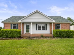 3017 Meadow Ct, Springfield, TN 37172