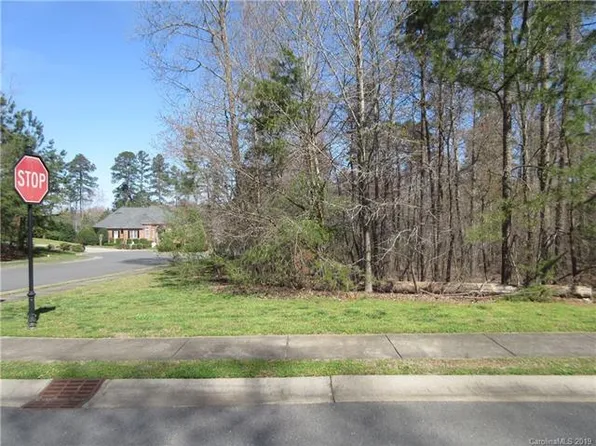 1400 Prestwick Pl, Albemarle, NC 28001