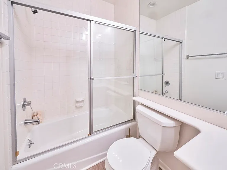 1617 S Beverly Glen Blvd #303 — Photo 40