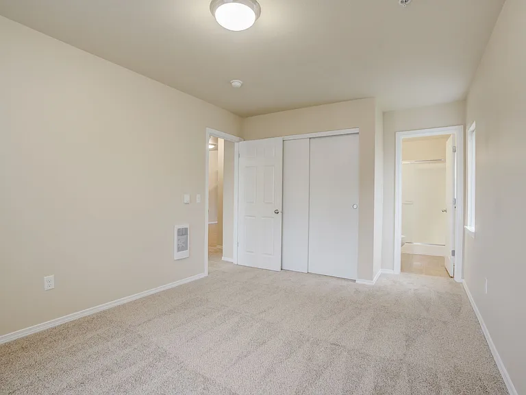 Legacy Oaks Apartments — Photo 18